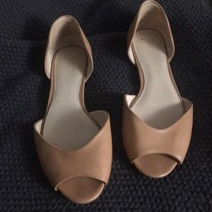 Nine West nude/tan flats